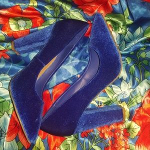 Never Worn Suede heels